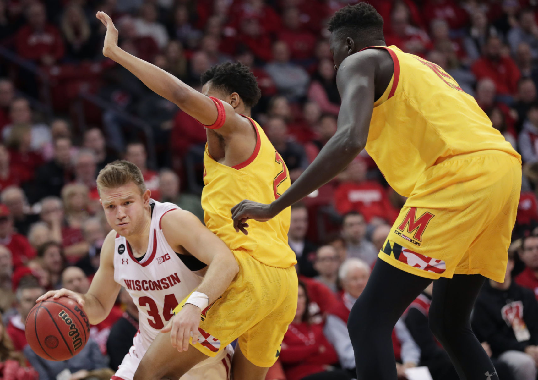 Badgers 56, Terrapins 54